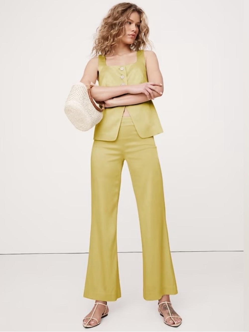 NEW! Banana Republic Mid-Rise Kick-Flare Satin Ankle Pant  #772704 📰